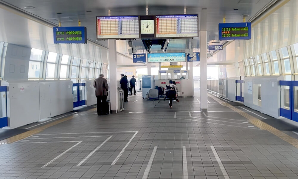 蛍池駅　大阪モノレール